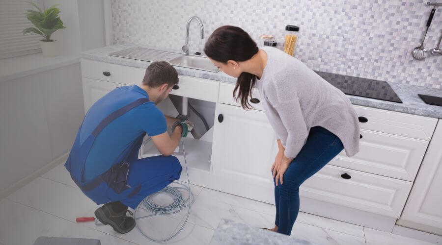Expert burst pipe repair services in Eldridge, MO